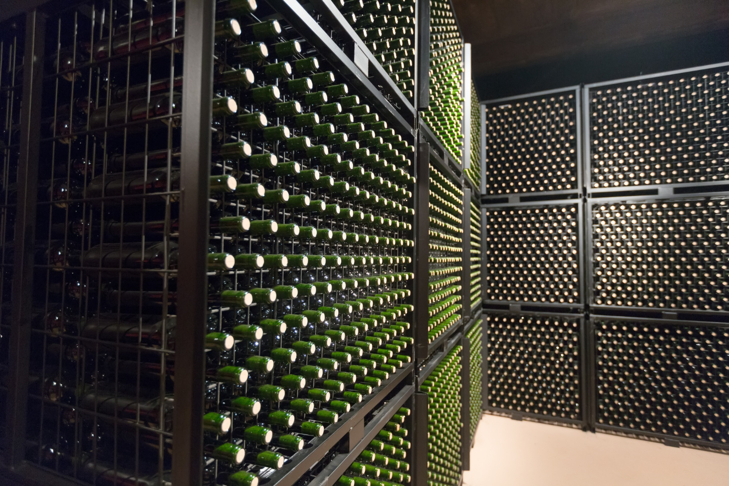 Une cave à vin
