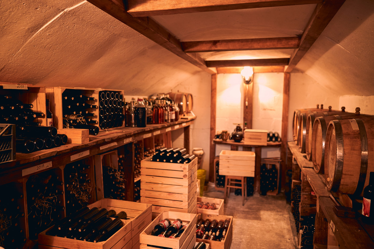 Une cave à vins
