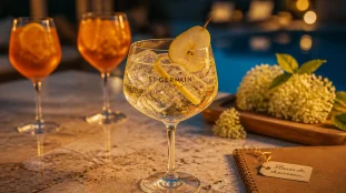 Spritz aperol st germain, fleurs de sureau, zeste et poire, amertume et floralité