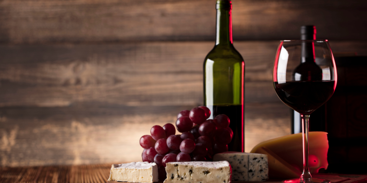 vin bio et vin nature : bouteilles de vin biologique et naturel côte à côte